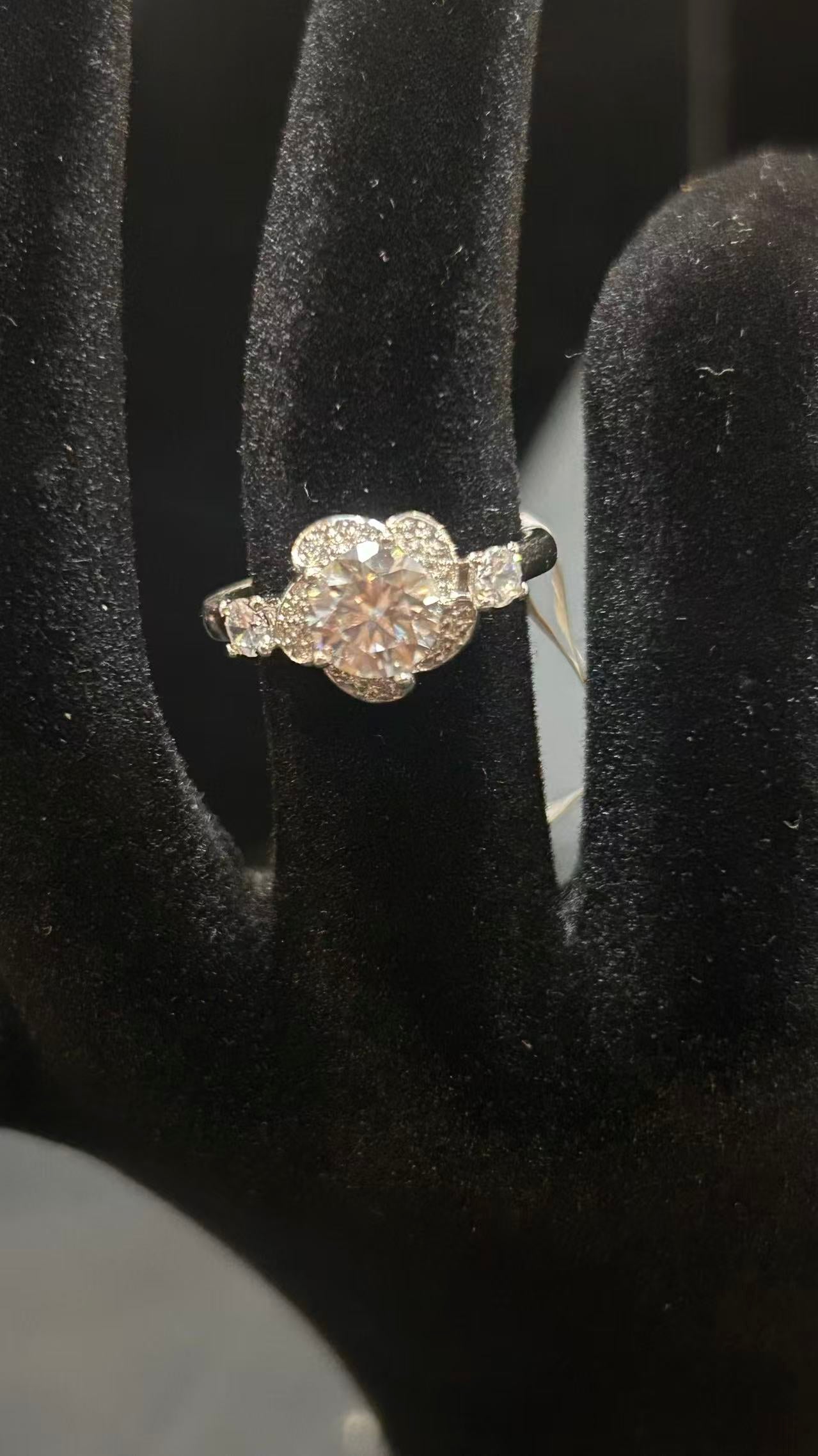 JZ35 1CT Sterling Silver S925 Moissanite Diamond