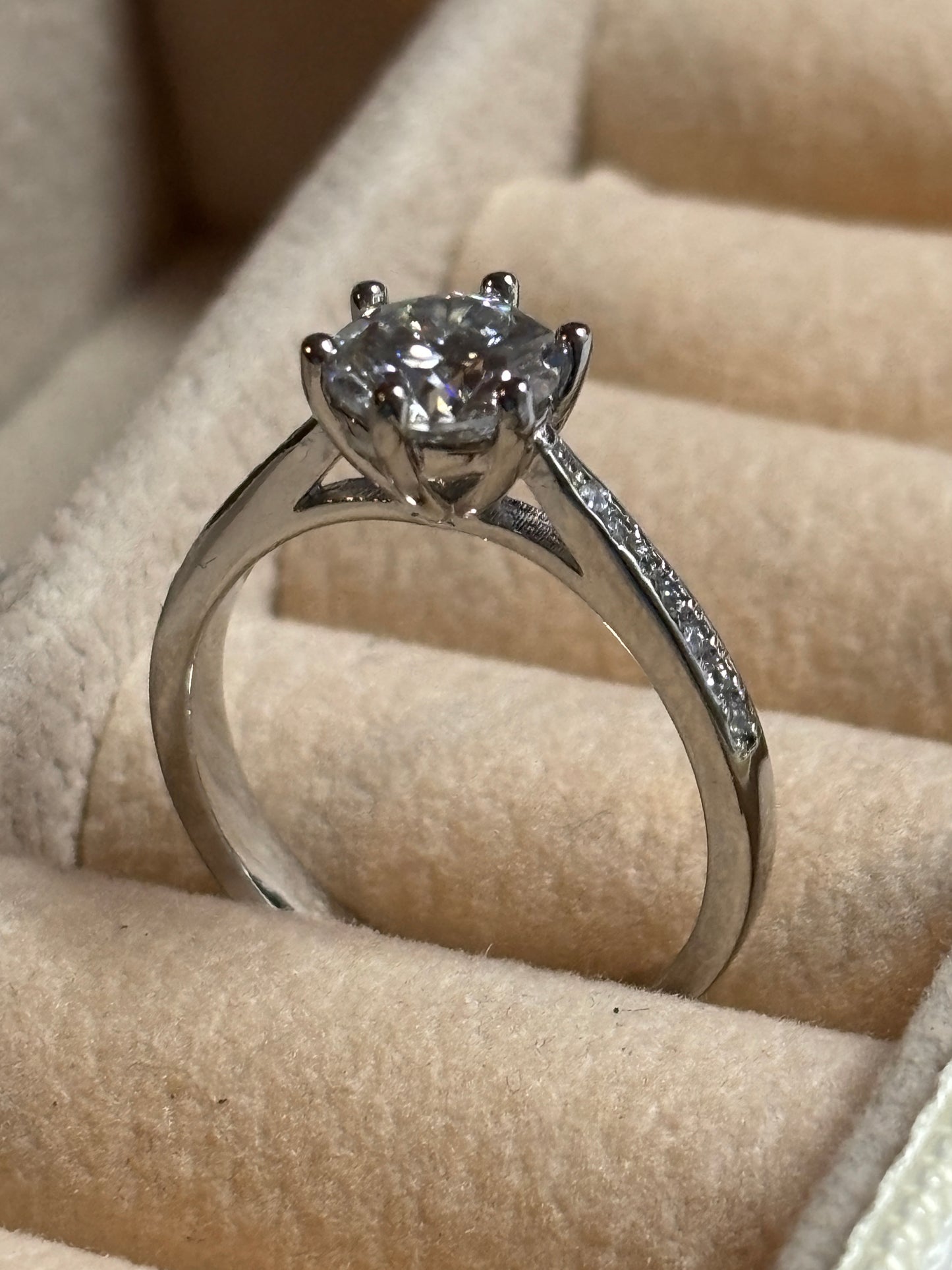 ER03 1CT Sterling Silver S925 Moissanite Diamond Rings