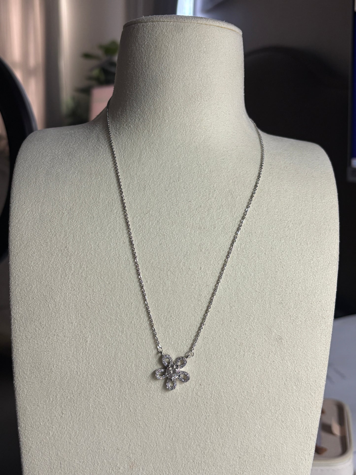 XL68 1.5CT Sterling Silver S925 Moissanite Diamond