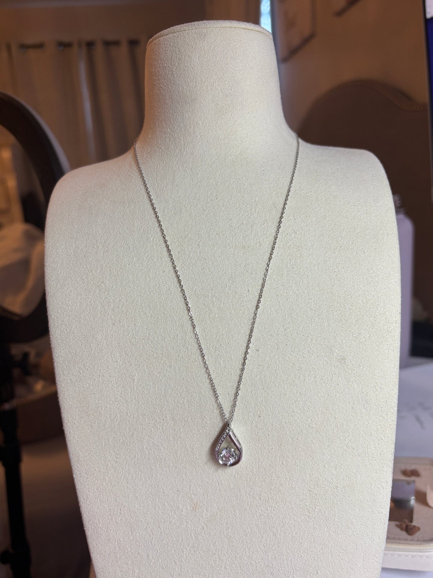 XL68 1.5CT Sterling Silver S925 Moissanite Diamond
