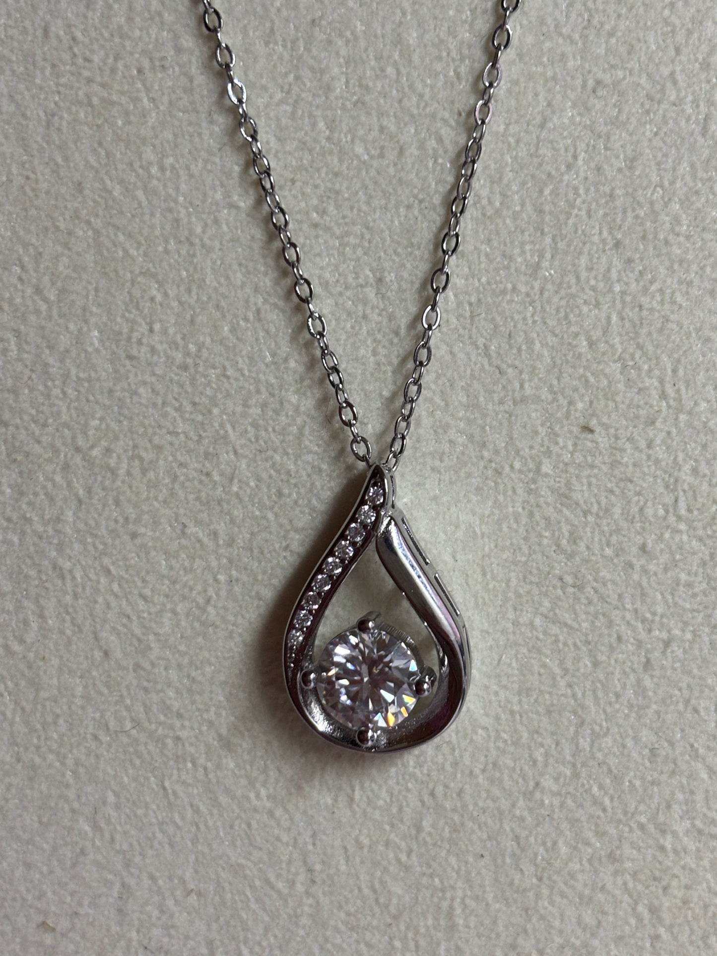 XL68 1.5CT Sterling Silver S925 Moissanite Diamond