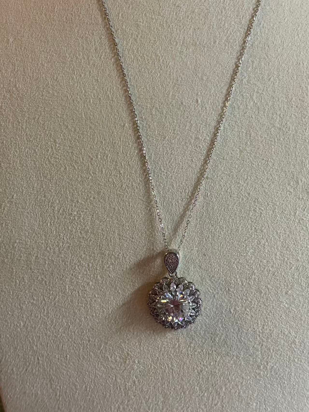 XL68 1.5CT Sterling Silver S925 Moissanite Diamond