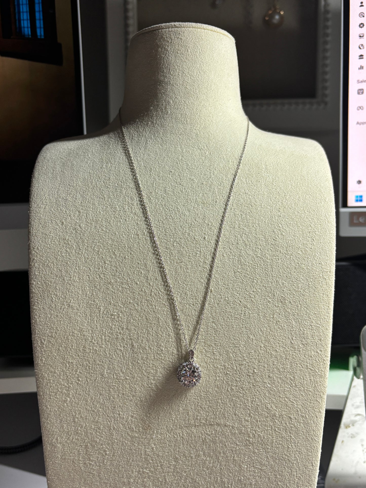 XL68 1.5CT Sterling Silver S925 Moissanite Diamond